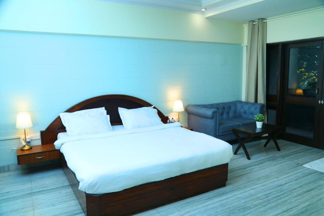 Country Inn & Suites By Turtle Mumbai Exterior photo